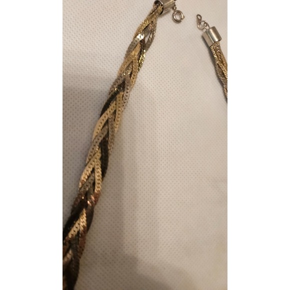 Braided Herringbone Chain Necklace Gold Tone Fashion Jewelry Vintage - Very Nice - Picture 6 of 13